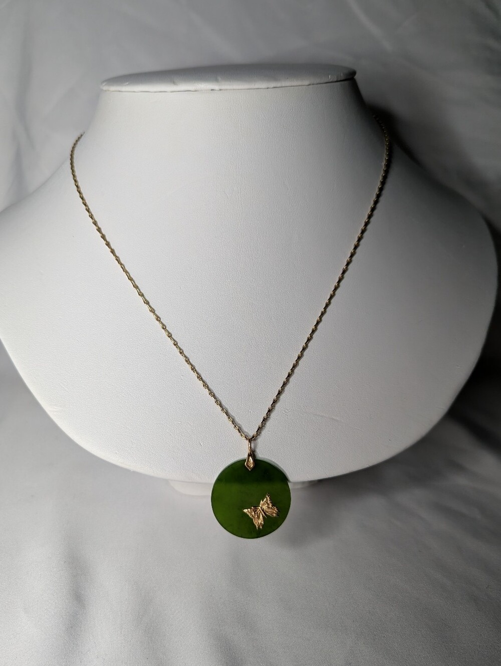 12 K Gold Fill Genuine Nephrite Jade Neck